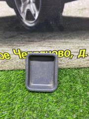 Заглушка консоли МКПП Renault Sandero 1 2012