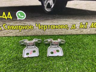 Петля двери передняя левая Renault Sandero Stepway 2 2021