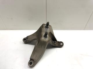 Кронштейн кпп Renault Sandero Stepway 2 2017