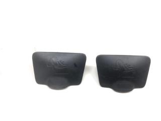 Заглушка кузова Renault Logan 2 2018 Б/У Заглушка кузова Renault Logan 2 2018