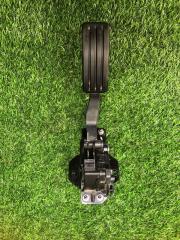 Педаль газа Renault Sandero Stepway 1 2013
