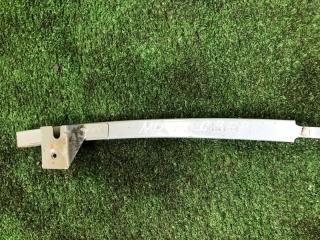 Направляющая стекла передняя левая Lada Largus 2019