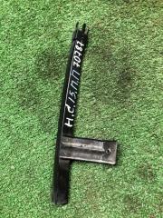 Направляющая стекла передняя правая Nissan Almera g15