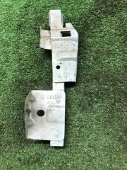 Направляющая стекла задняя правая Renault Logan 1