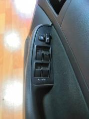 Блок упр. стеклоподьемниками передний правый Toyota Avensis 2006 контрактная Блок упр. стеклоподьемниками передний правый Toyota Avensis 2006