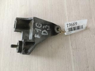 Запчасть кронштейн CHEVROLET AVEO (T200)  |  AVEO (T250)  |  KALOS ; AVEO (T200)  |  LACETTI ; NUBIRA ; OPTRA (J200)  |  LACETTI ; OPTRA (J200)  |  LANOS (T100)  |  NUBIRA (J100)  |  NUBIRA (J150)  |  TACUMA ; REZZO (U100)  |  VIVANT (U100)