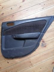 Обшивка дверей задняя правая TOYOTA CARINA