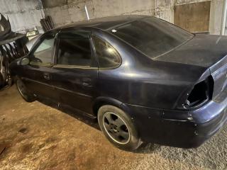 Дверь передняя левая OPEL VECTRA