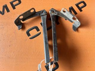 Петля капота NISSAN SUNNY