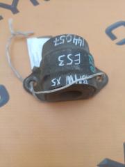 Фото запчасти крепление стабилизатора BMW X5 2002 контрактная запчасть Запчасть крепление стабилизатора BMW X5 2002