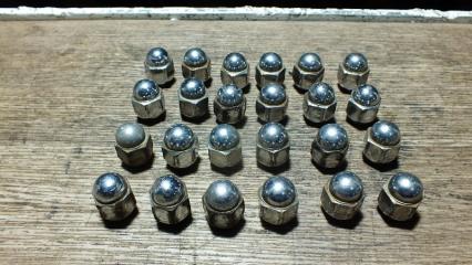 Гайка на колесо HONDA