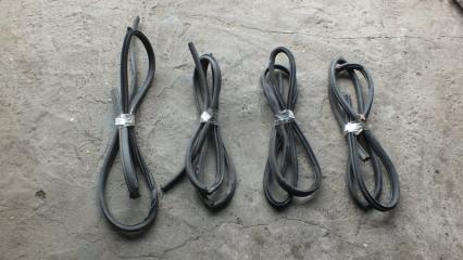 Уплотнитель двери NISSAN X-TRAIL контрактная Уплотнитель двери NISSAN X-TRAIL