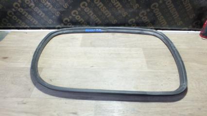 Уплотнитель стекла MITSUBISHI DELICA 1996