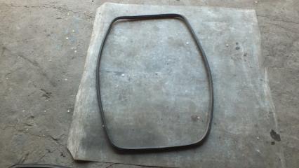 Уплотнитель стекла задний левый MITSUBISHI DELICA