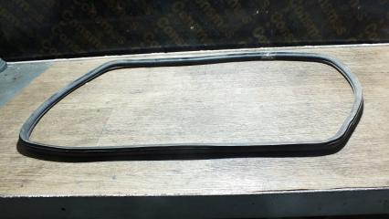 Уплотнитель стекла левый SUZUKI ESCUDO