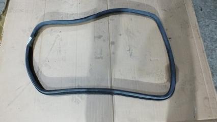 Уплотнитель стекла левый TOYOTA TOWN ACE NOAH 1997