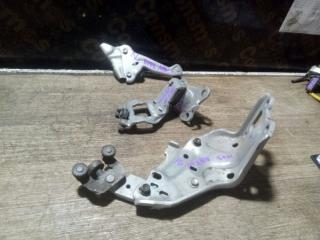 Запчасть ролик боковой двери левый TOYOTA ALPHARD 2004