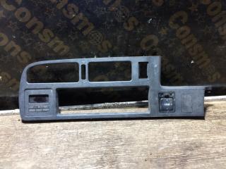 Консоль магнитофона TOYOTA CARINA