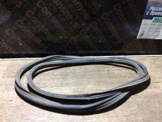 Уплотнитель двери TOYOTA PLATZ 2000 Б/У Уплотнитель двери TOYOTA PLATZ 2000