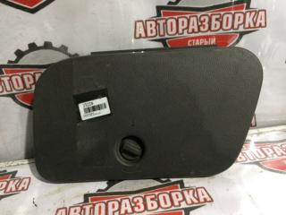 Запчасть крышка бардачка TOYOTA HIACE