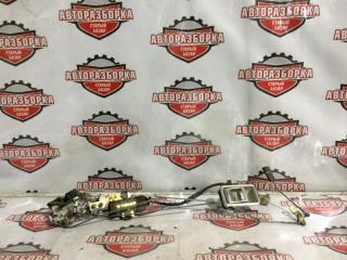 Замок двери задний правый TOYOTA MARK II Б/У Замок двери задний правый TOYOTA MARK II