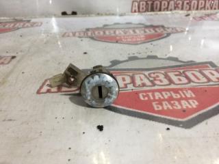 Личинка замка двери передняя правая NISSAN AVENIR