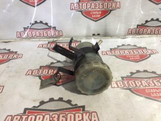 Фото запчасти бачок гидроусилителя ISUZU GEMINI 1987 Б/У запчасть Запчасть бачок гидроусилителя ISUZU GEMINI 1987