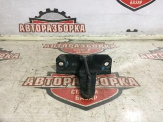 Петля замка багажника задняя TOYOTA CARINA 2000