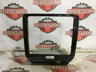 Консоль магнитофона TOYOTA CROWN MAJESTA 1995