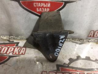 Отбойник задний TOYOTA HIACE