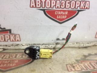 Запчасть датчик удара TOYOTA PRIUS ALPHA 2012