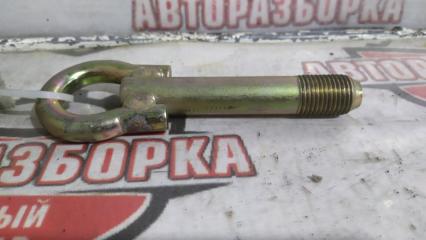 Крюк буксировочный