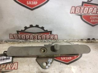 Крепление ремня безопасности переднее правое TOYOTA LITE ACE NOAH