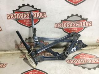 Крепление крышки багажника заднее TOYOTA CROWN 2004