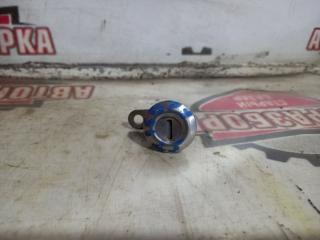 Личинка замка двери передняя левая TOYOTA CORONA