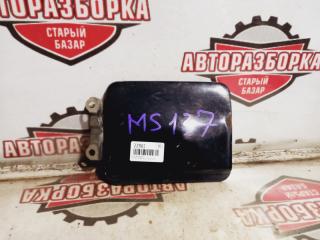 Лючок бензобака TOYOTA CROWN 1989