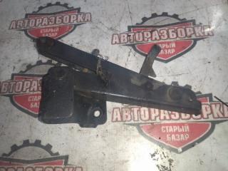 Фиксатор кабины NISSAN ATLAS 1994