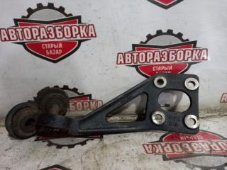 Крепление переднего редуктора правое TOYOTA ESTIMA EMINA 1994