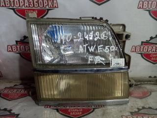 Фара правая NISSAN ELGRAND 2000
