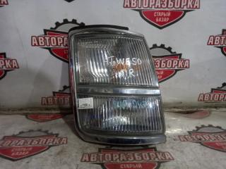 Габарит правый NISSAN ELGRAND 2000