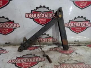 Фиксатор кабины NISSAN ATLAS 1983