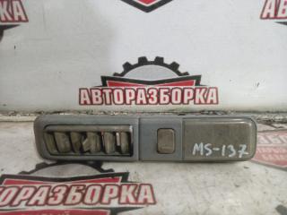 Плафон задний левый TOYOTA CROWN 1989