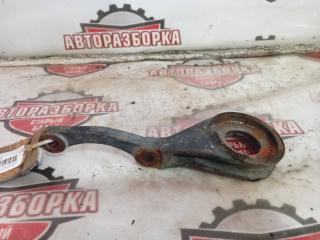 Крепление переднего редуктора переднее TOYOTA LITE ACE NOAH