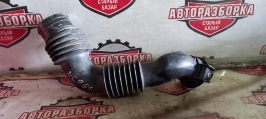 Запчасть патрубок воздушного фильтра TOYOTA IST 2007