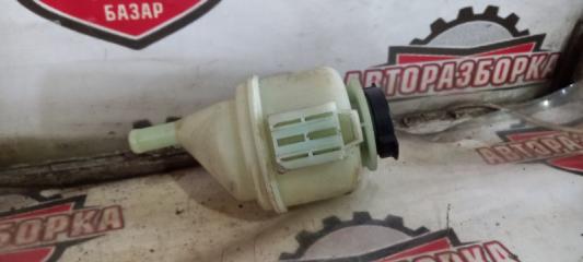 Фото запчасти бачок гидроусилителя NISSAN AD 2004 контрактная запчасть Запчасть бачок гидроусилителя NISSAN AD 2004