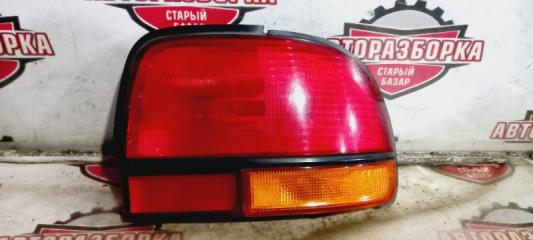 Запчасть фонарь задний правый NISSAN BLUEBIRD 1996