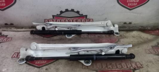 Петля двери багажника TOYOTA MARK X 2005