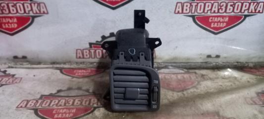 Решетка вентиляционная правая TOYOTA CHASER 2000