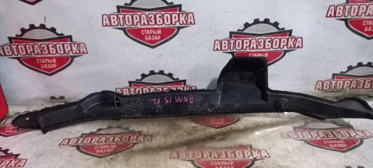 Накладка на крыло передняя левая TOYOTA ISIS 2004