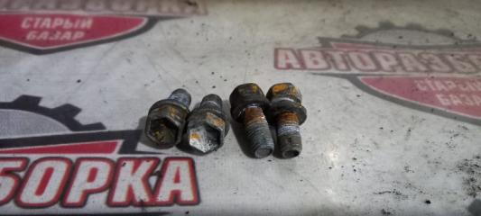 Болт кардана задний SUZUKI JIMNY 1999